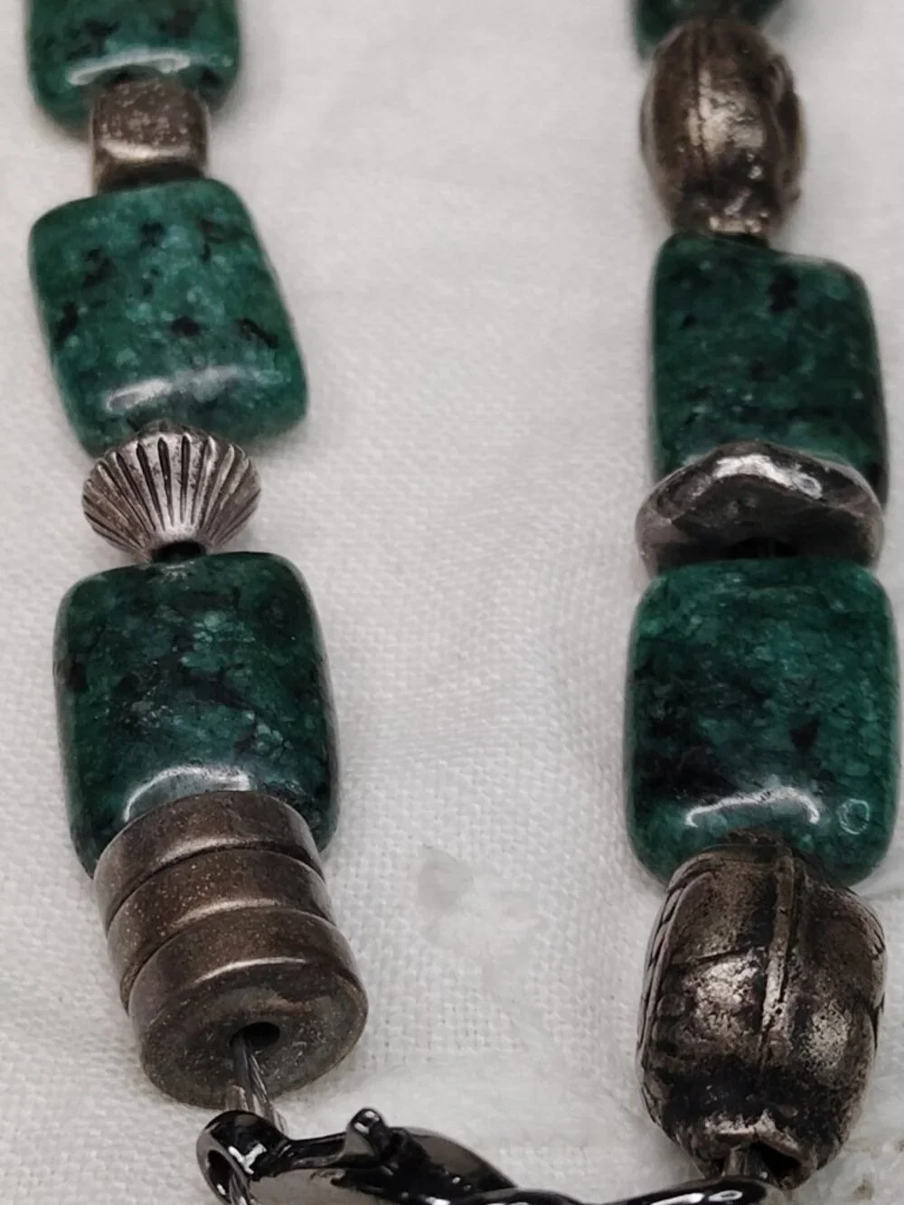 Verdite & Silver‑Tone Bead Necklace – 24